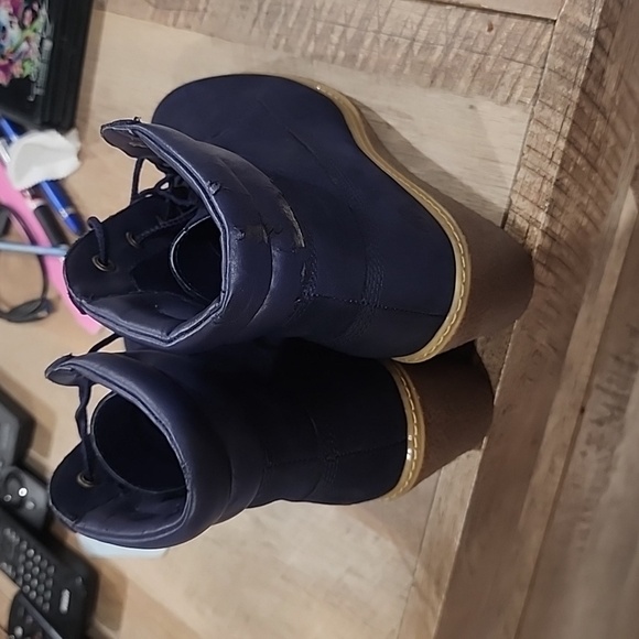 COPY - Timberland Wedge Boots - Picture 5 of 6